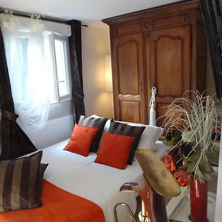 Gasthof Holiday D'avignon Et Pinede